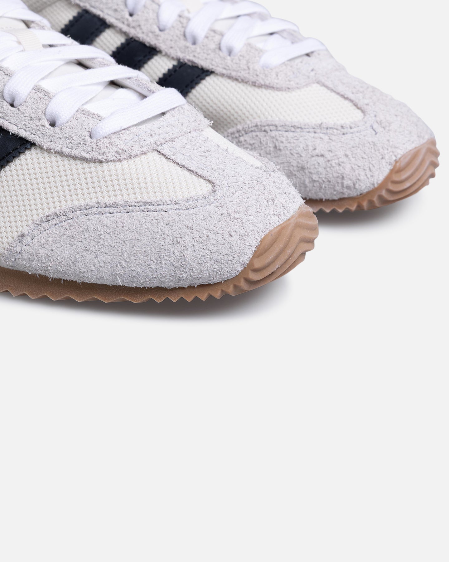 White Running-Inspired Casual Trainers