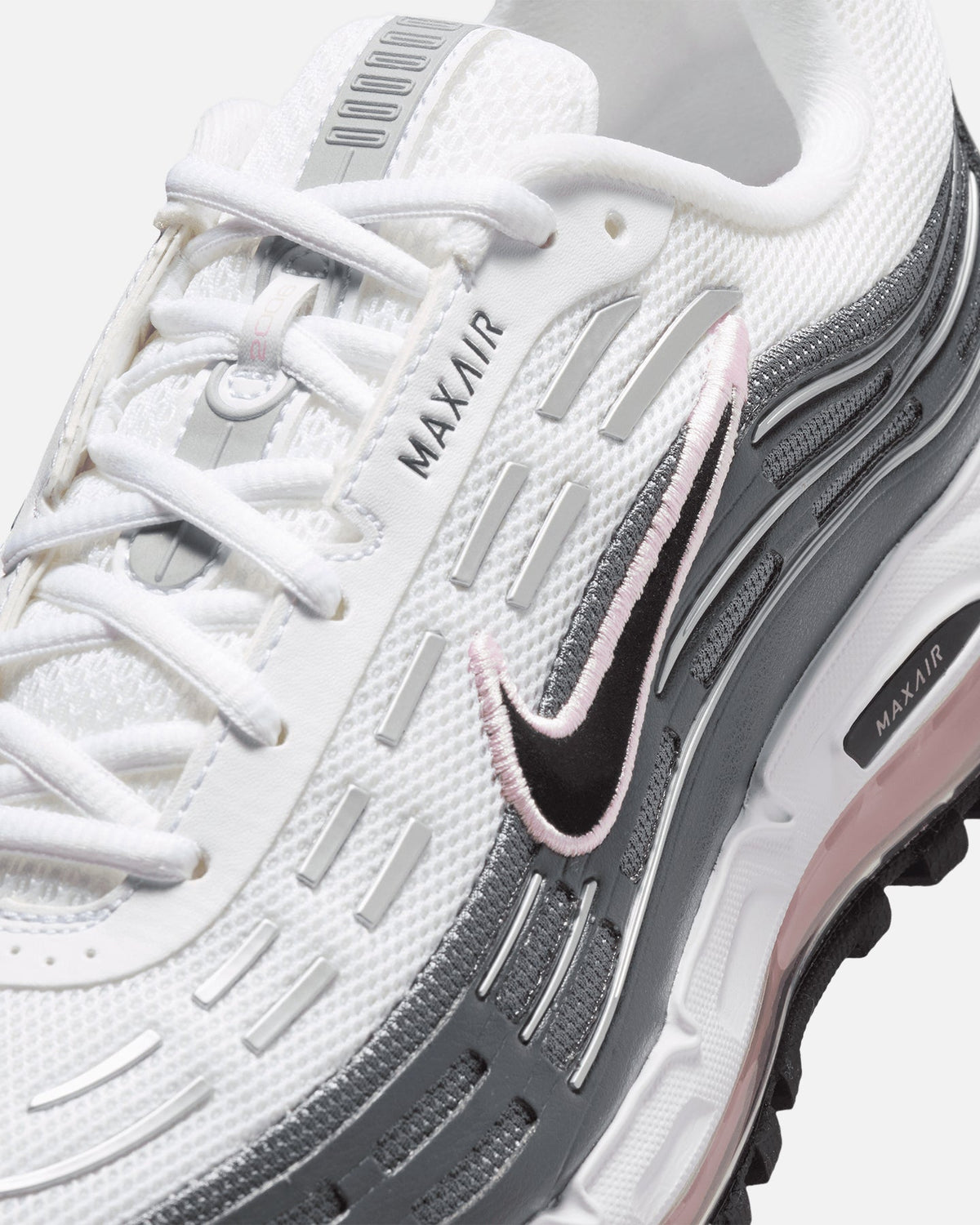 White & Black Low-Cut Cushioned Sport Shoes