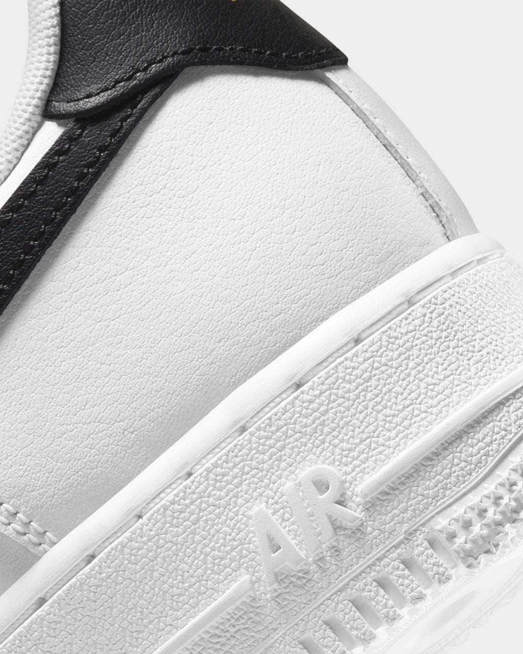 Women's Low-Cut Leather Casual Trainers - White/Black