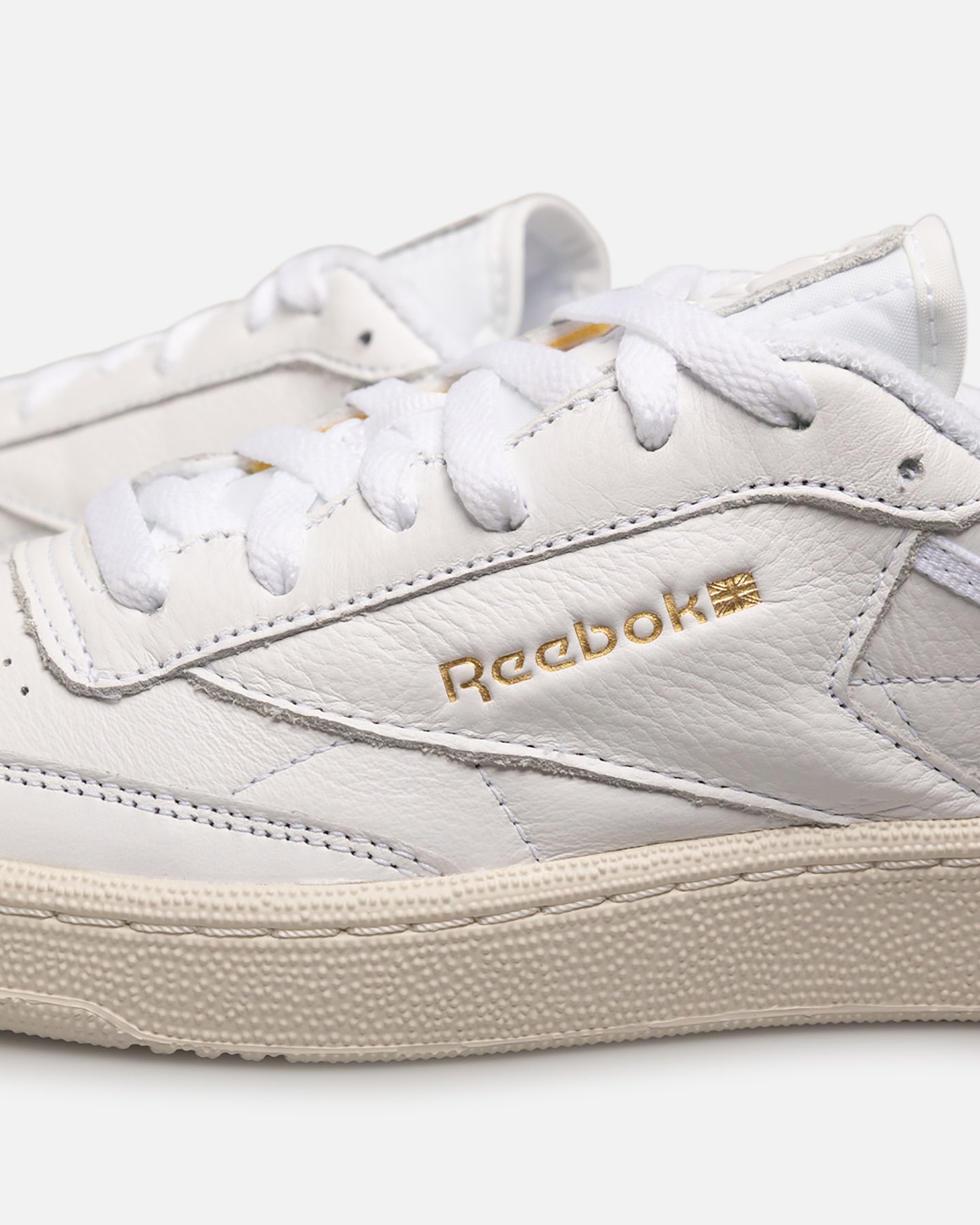 Classic White Low-Top Leather Casual Sneakers