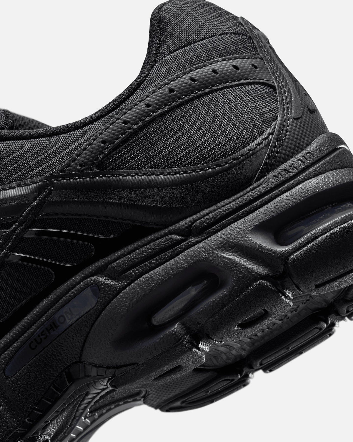 Black Low-Cut Athletic Sneakers with Cushioning