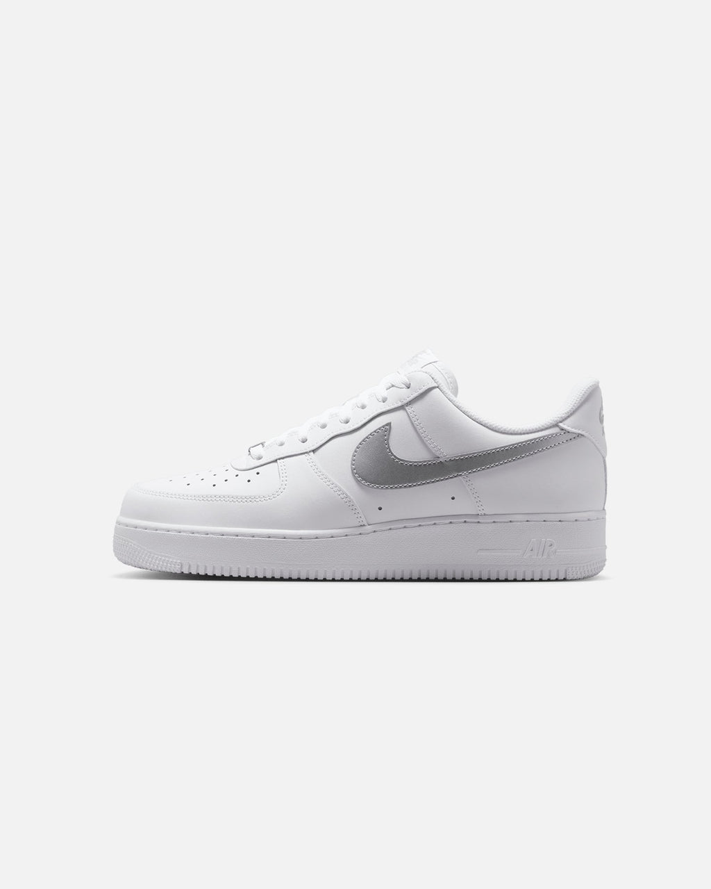 Low-Cut Casual Athletic Shoe - White/Metallic