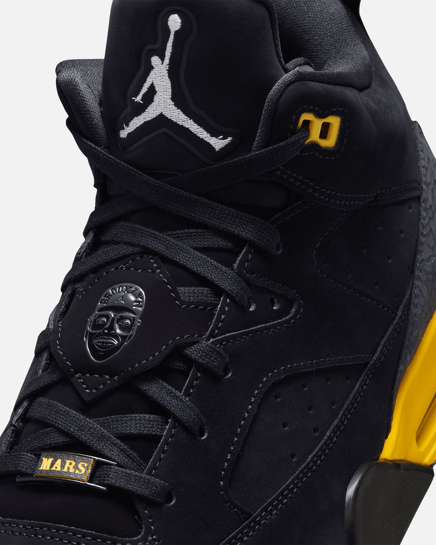Men's Low-Cut Casual Sport Shoes Black/White