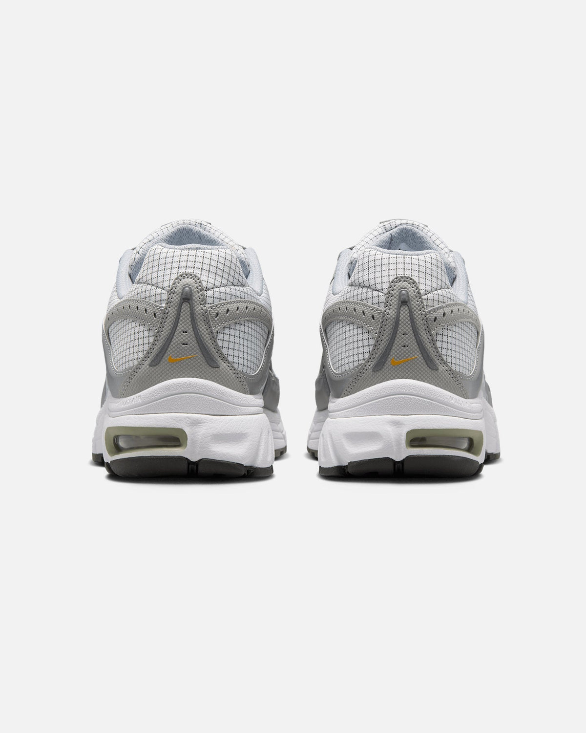 Men's Low-Cut Athletic Shoes with Visible Air Cushioning