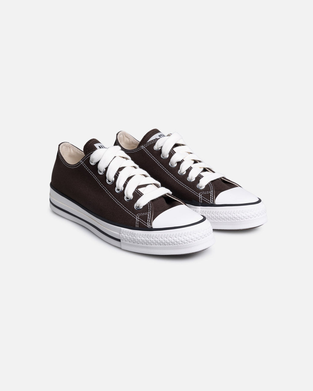 Retro Style Low-Cut Canvas Trainers - Brown