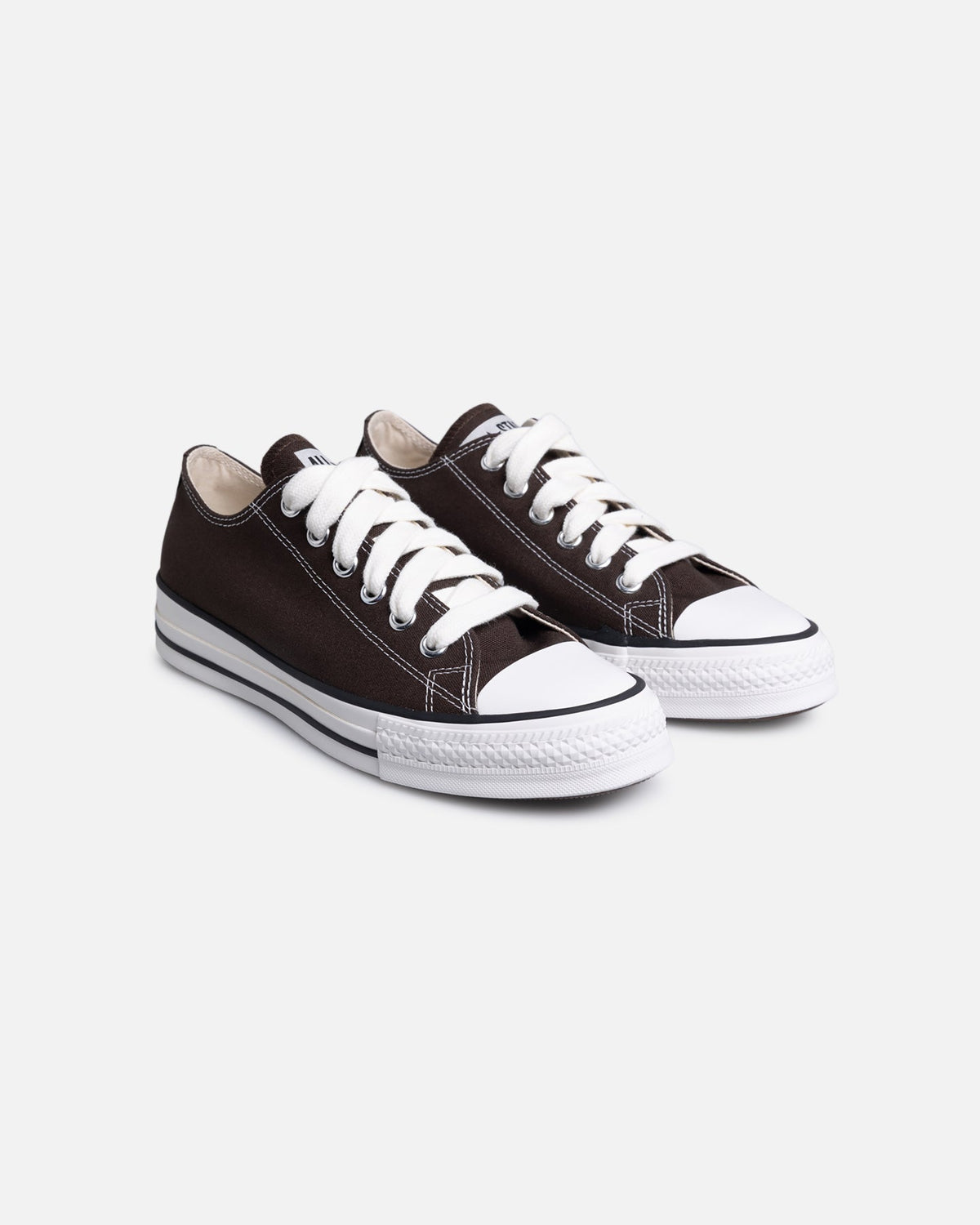 Retro Style Low-Cut Canvas Trainers - Brown