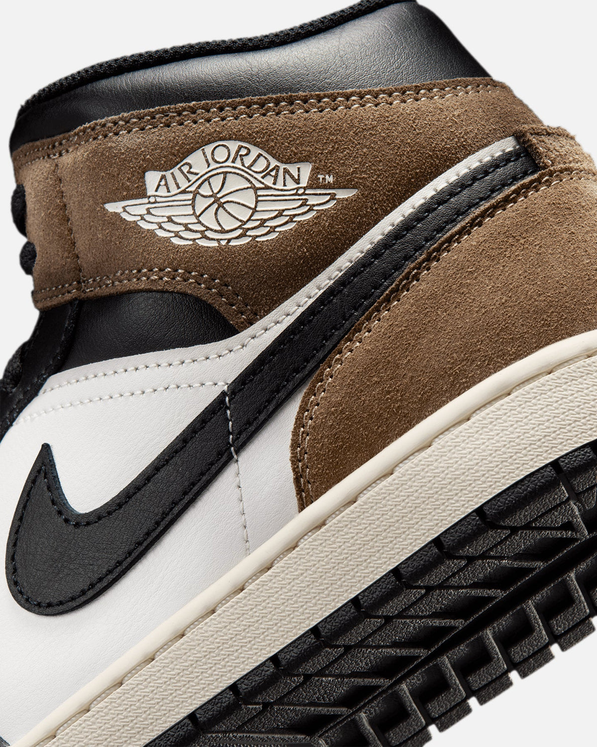 Men's Mid-Top Athletic Shoes - Black/Phantom