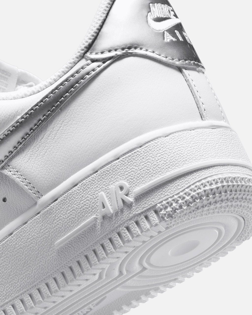 Women's Low-Top Casual Sneakers - White/Metallic
