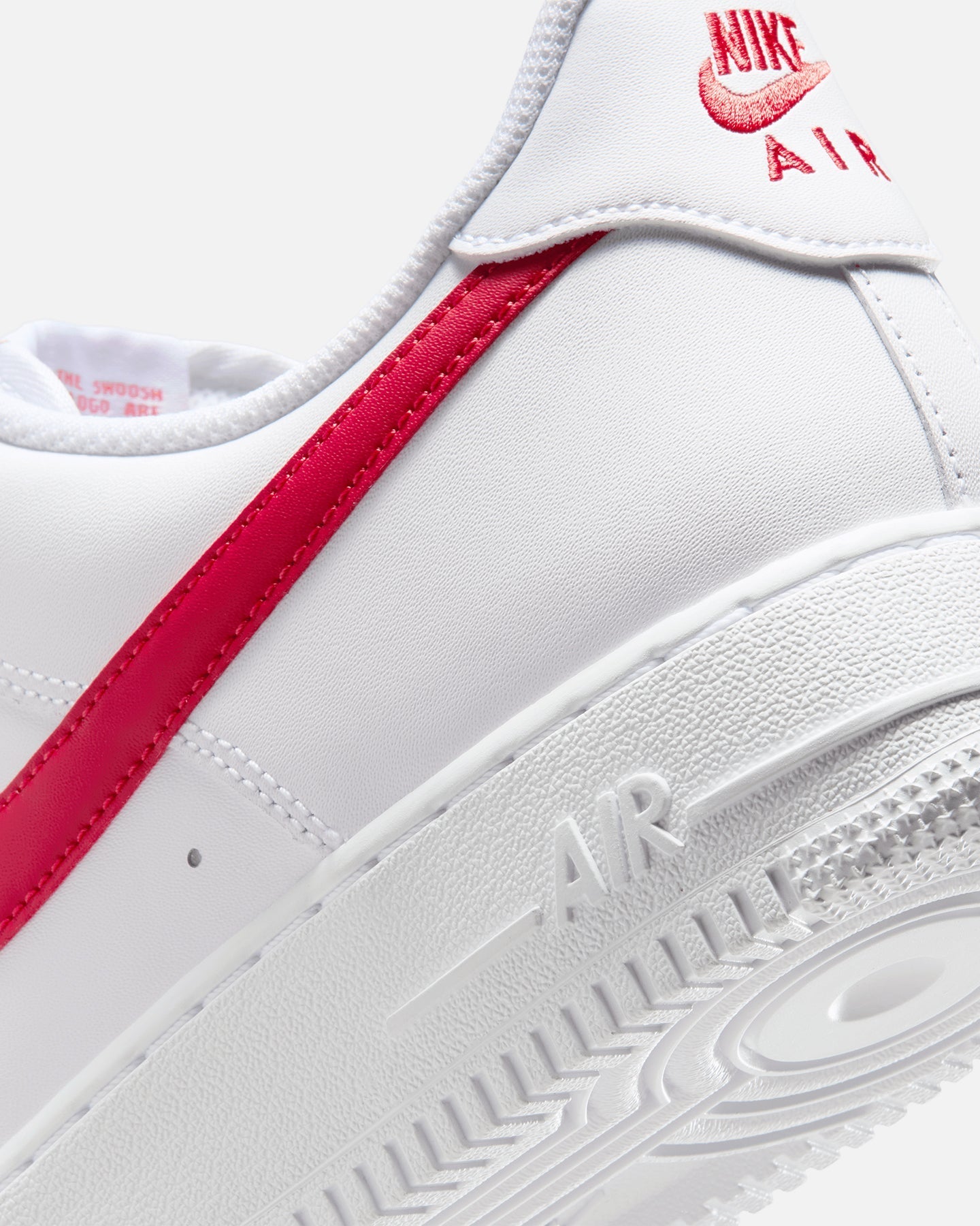 Classic Low-Cut Casual Shoe - White & Red