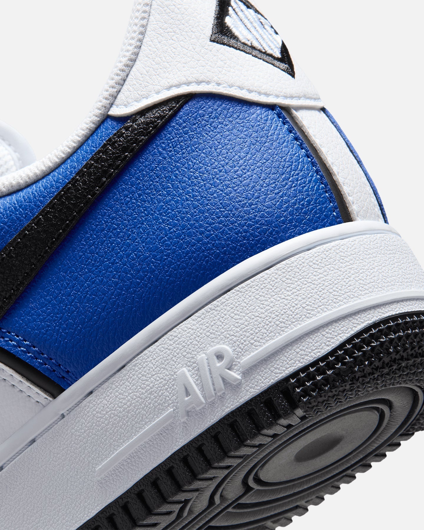 Low-Cut Casual Sneakers - Real & Synthetic Leather - Old Royal