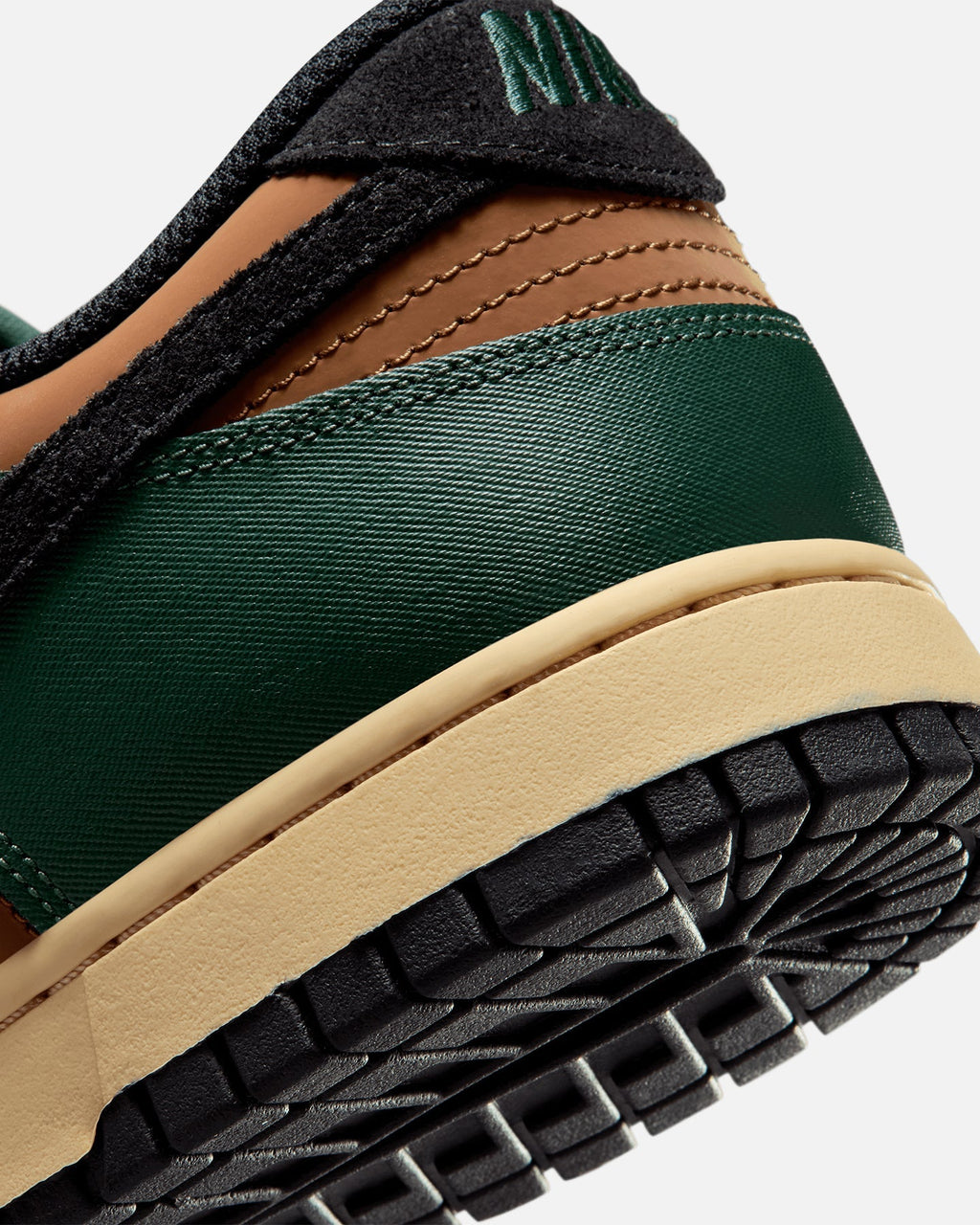 Classic Low-Cut Lifestyle Sneakers - Fir Green, Black & Tan