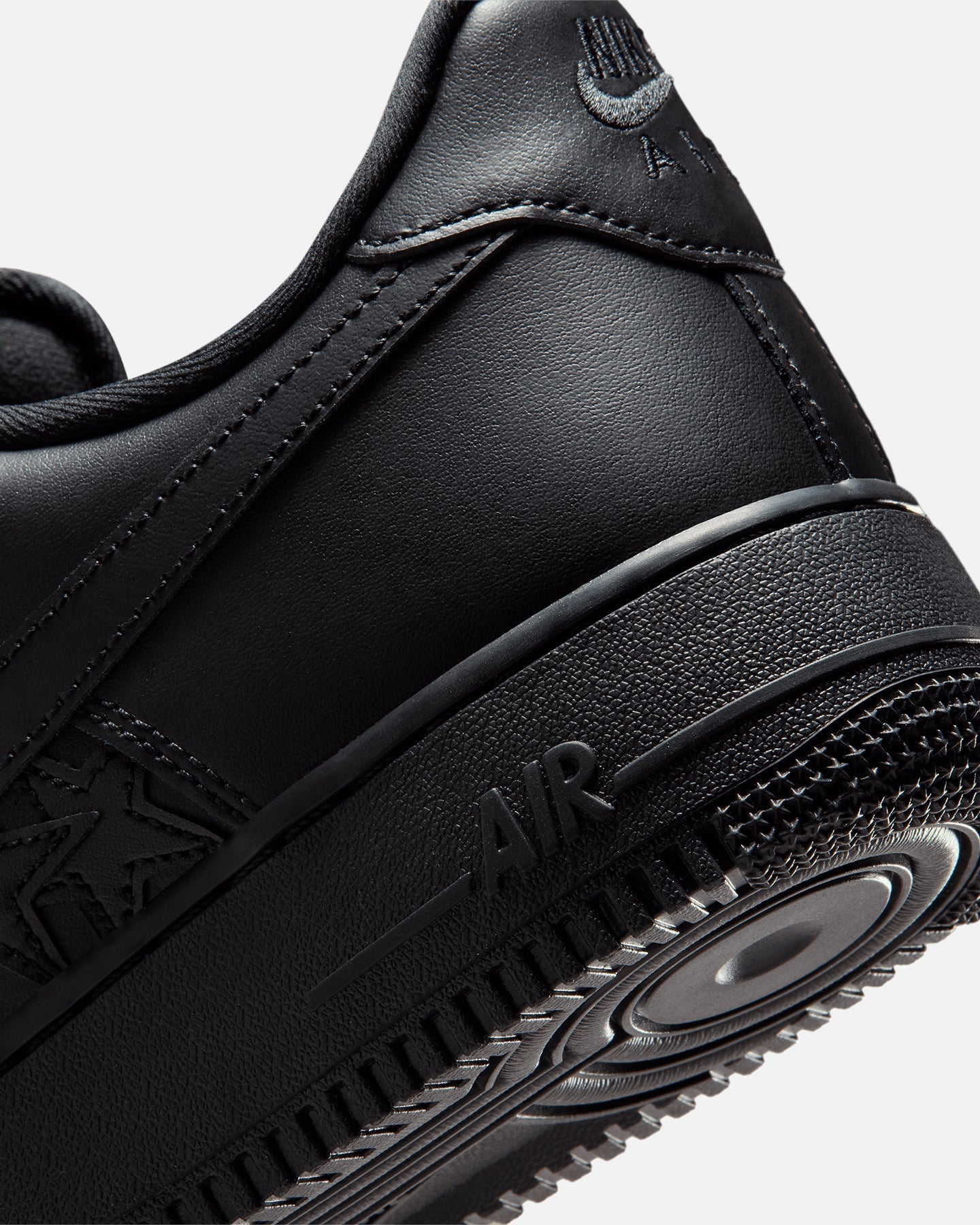 Men's Low-Top Casual Sneakers - Black with Metallic Silver