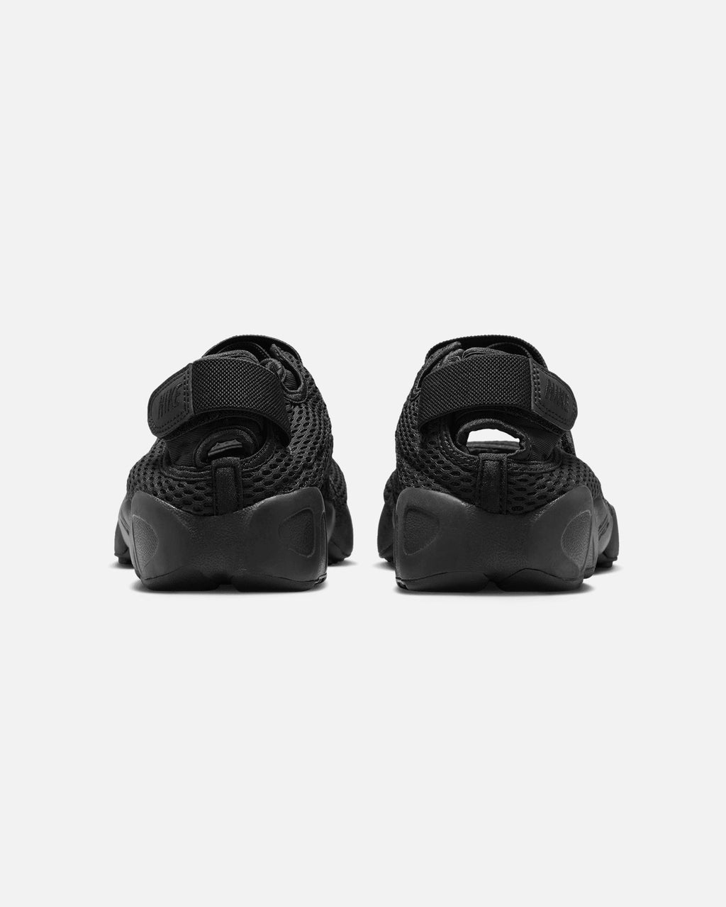 Split-Toe Slip-On Mesh Shoes - Black