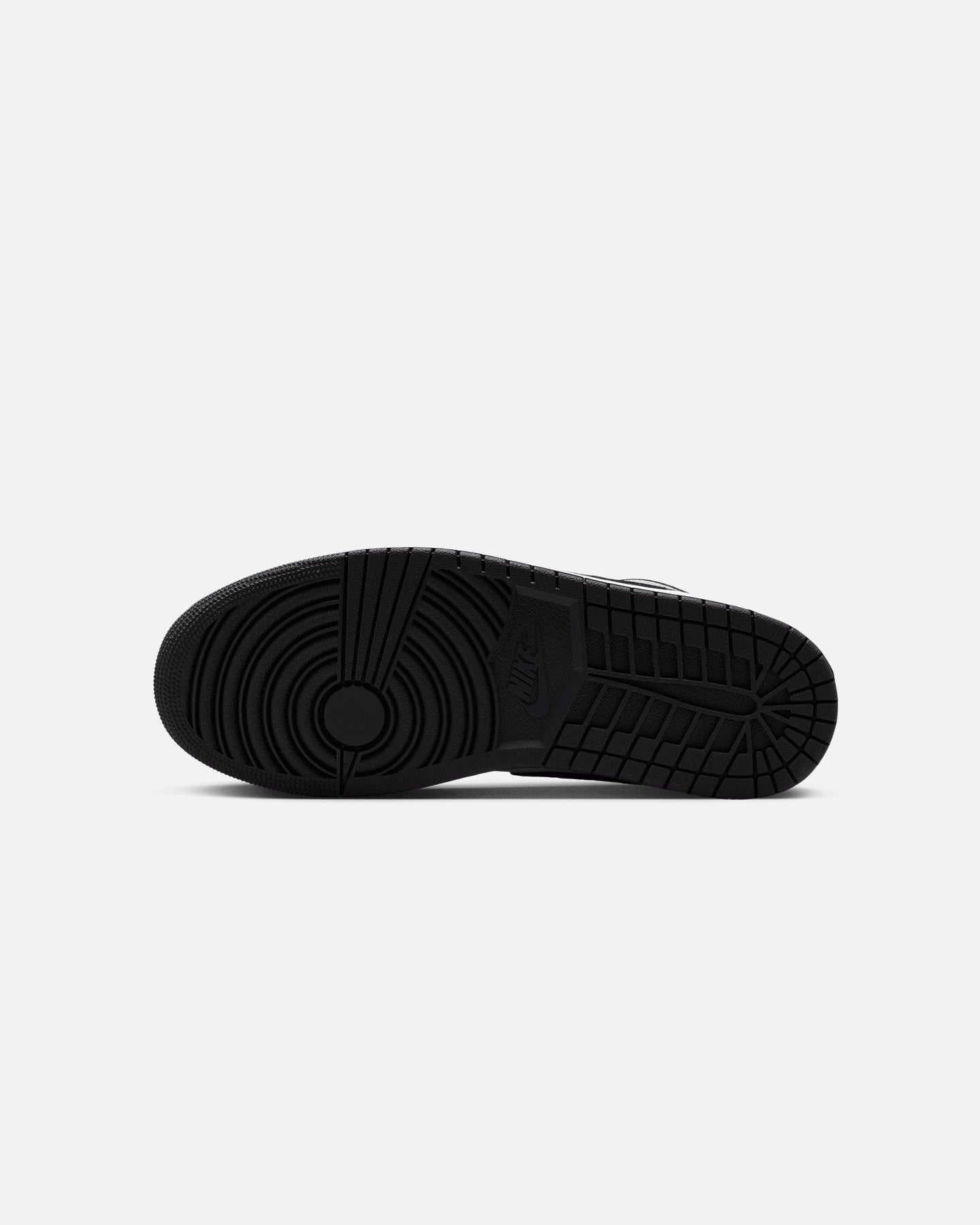 Low-Top Casual Leather Sneakers - Black & White