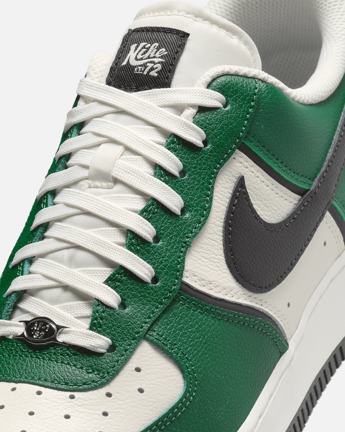 Low-Cut Casual Shoes for Men - Green, Black & Cream Tones
