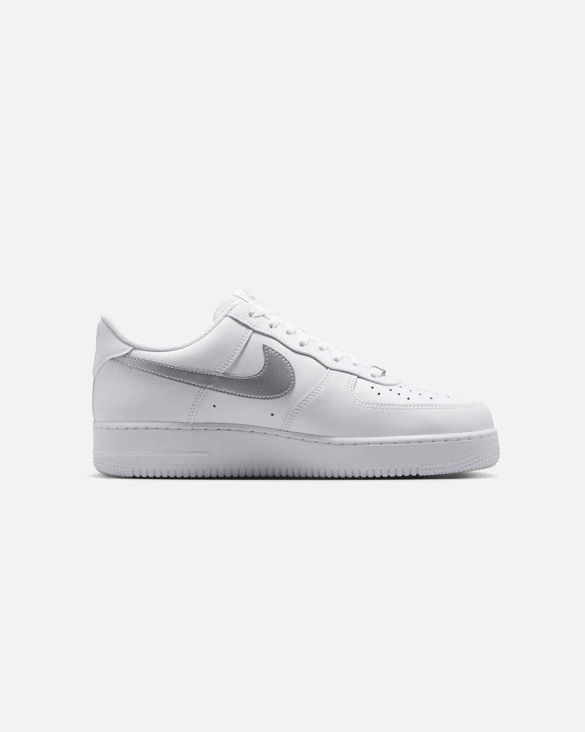 Low-Cut Casual Athletic Shoe - White/Metallic