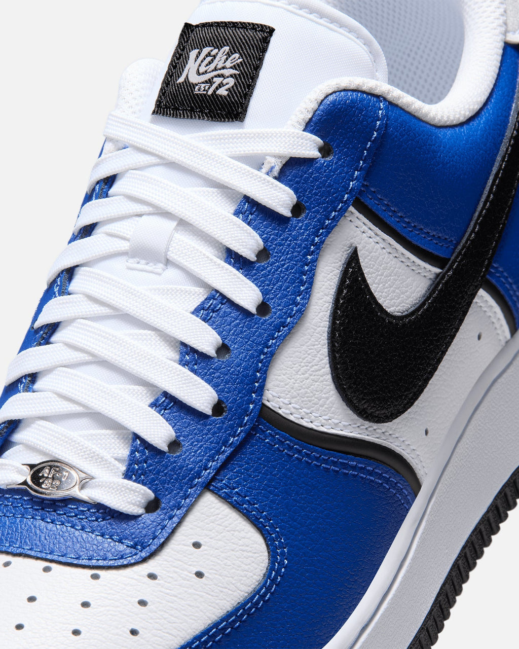 Low-Cut Casual Sneakers - Real & Synthetic Leather - Old Royal