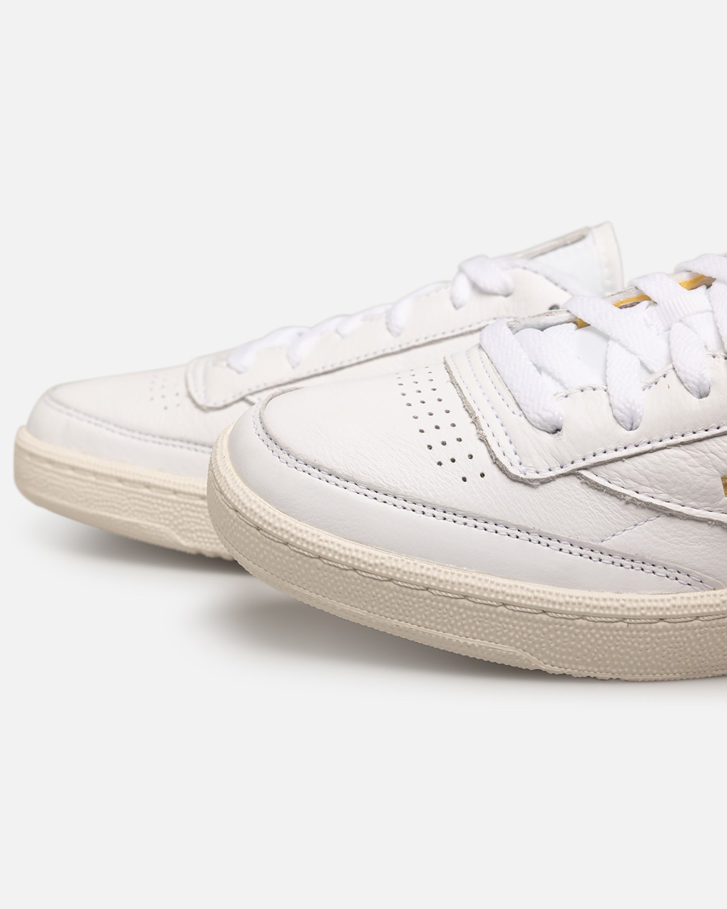 Classic White Low-Top Leather Casual Sneakers