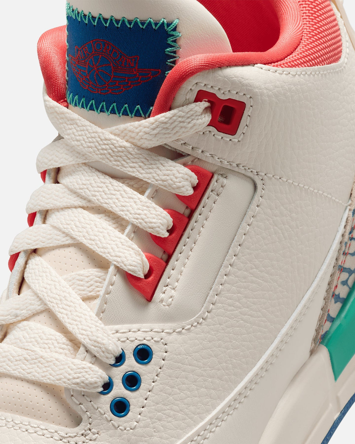 Kids' Mid-Cut Athletic Shoes - Chalk with Blue & Red