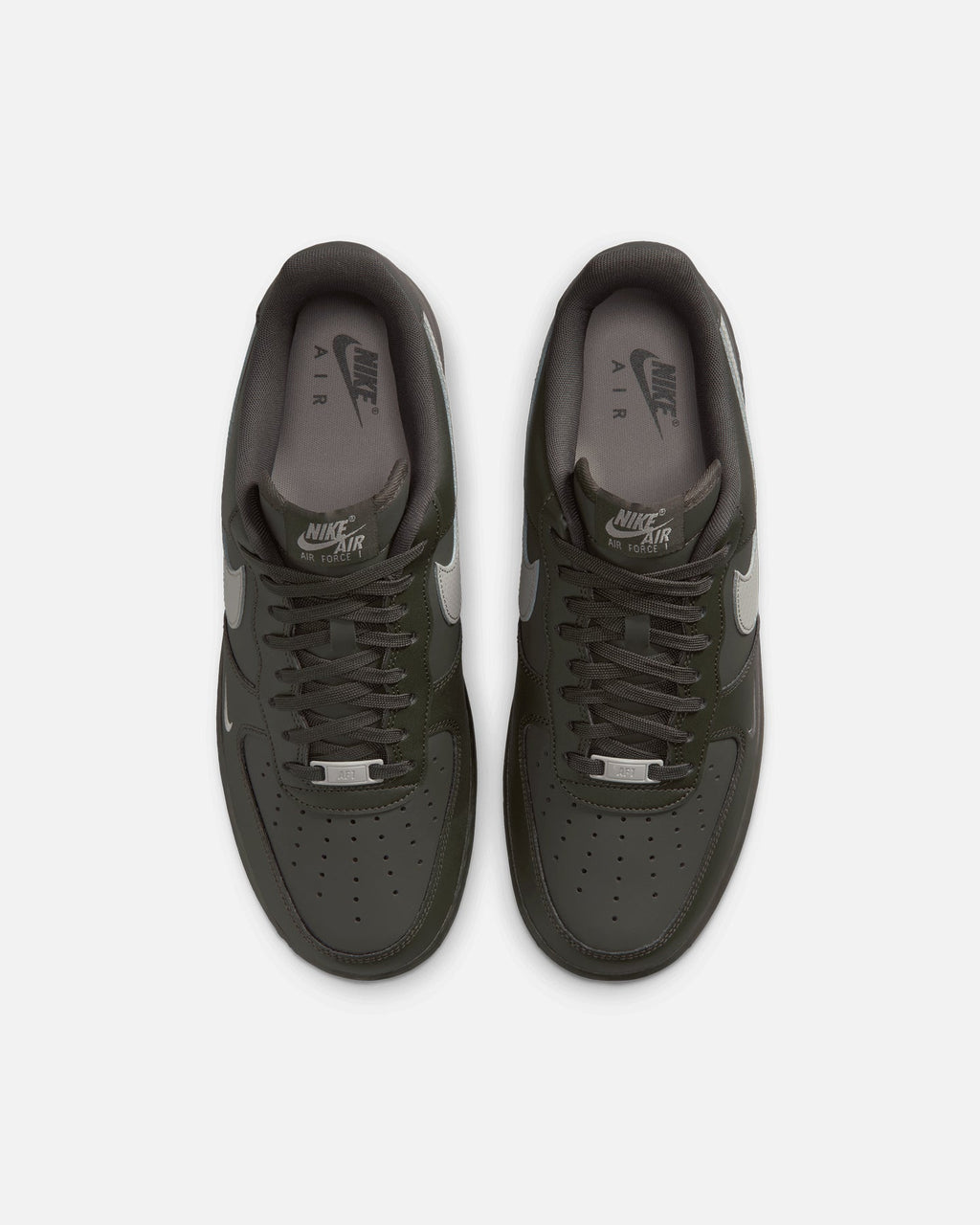 Classic Low-Top Casual Shoes - Newsprint