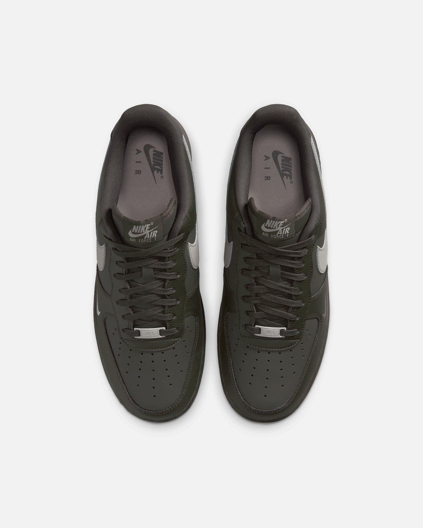 Classic Low-Top Casual Shoes - Newsprint