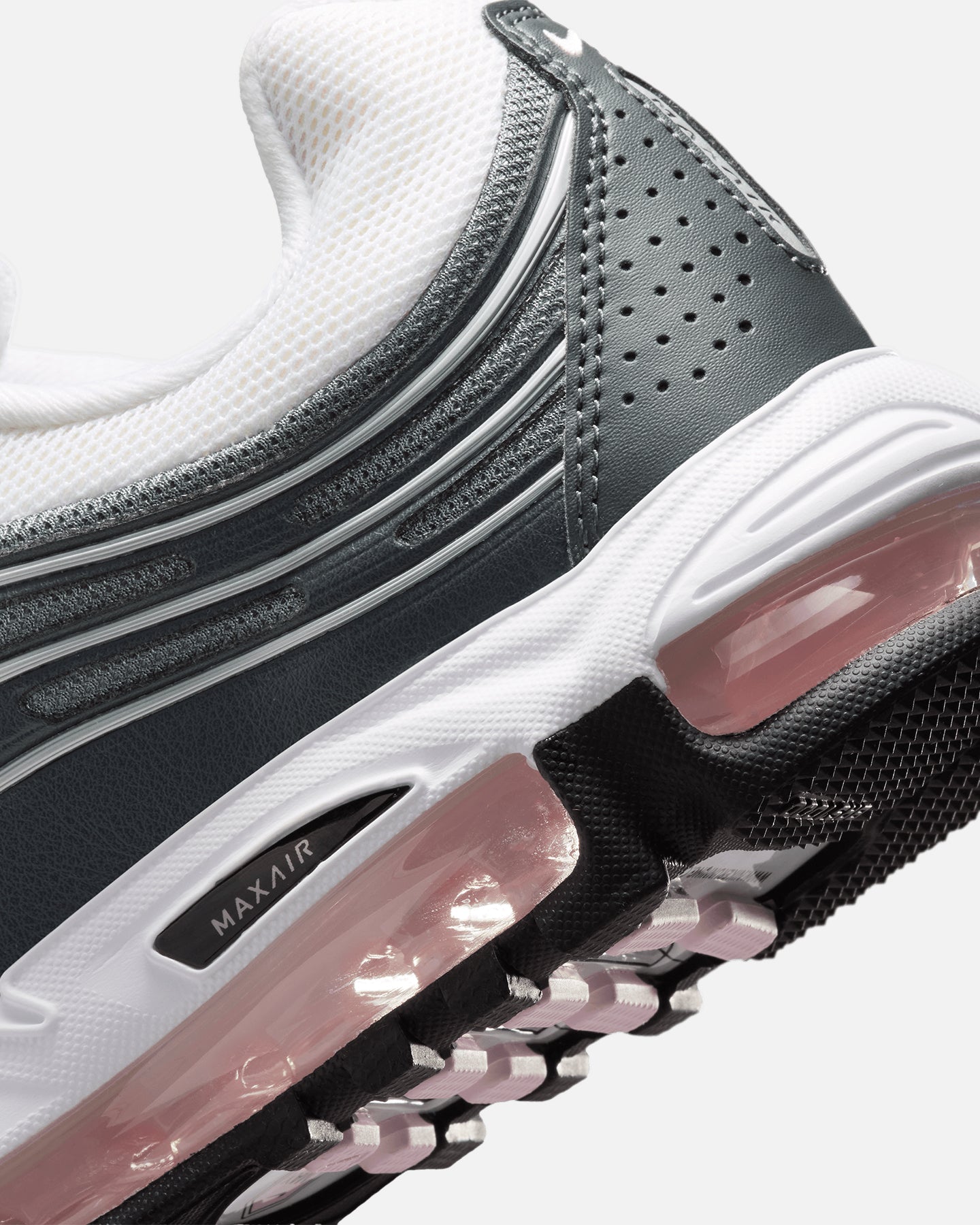 White & Black Low-Cut Cushioned Sport Shoes