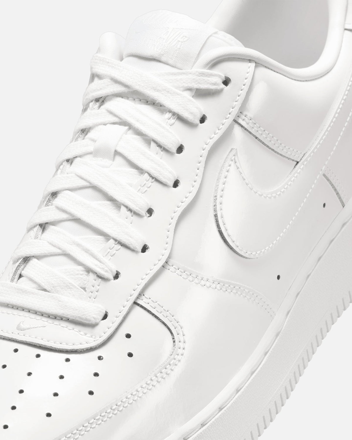 Classic White Patent Leather Low-Top Shoes