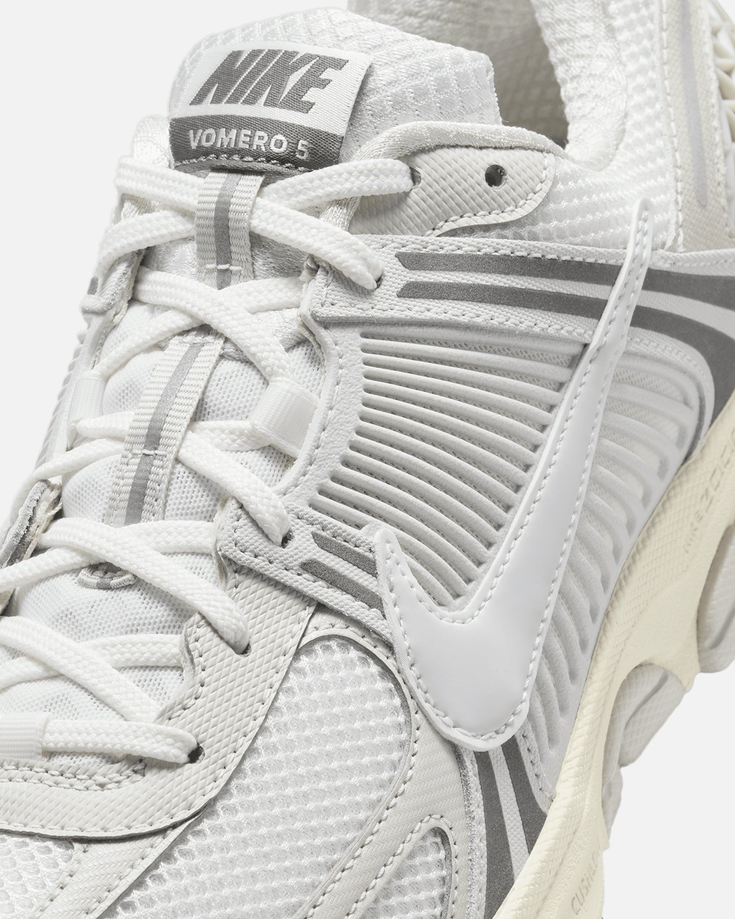 Men's Cushioned Lifestyle Shoes - Platinum Tint/Photon Dust