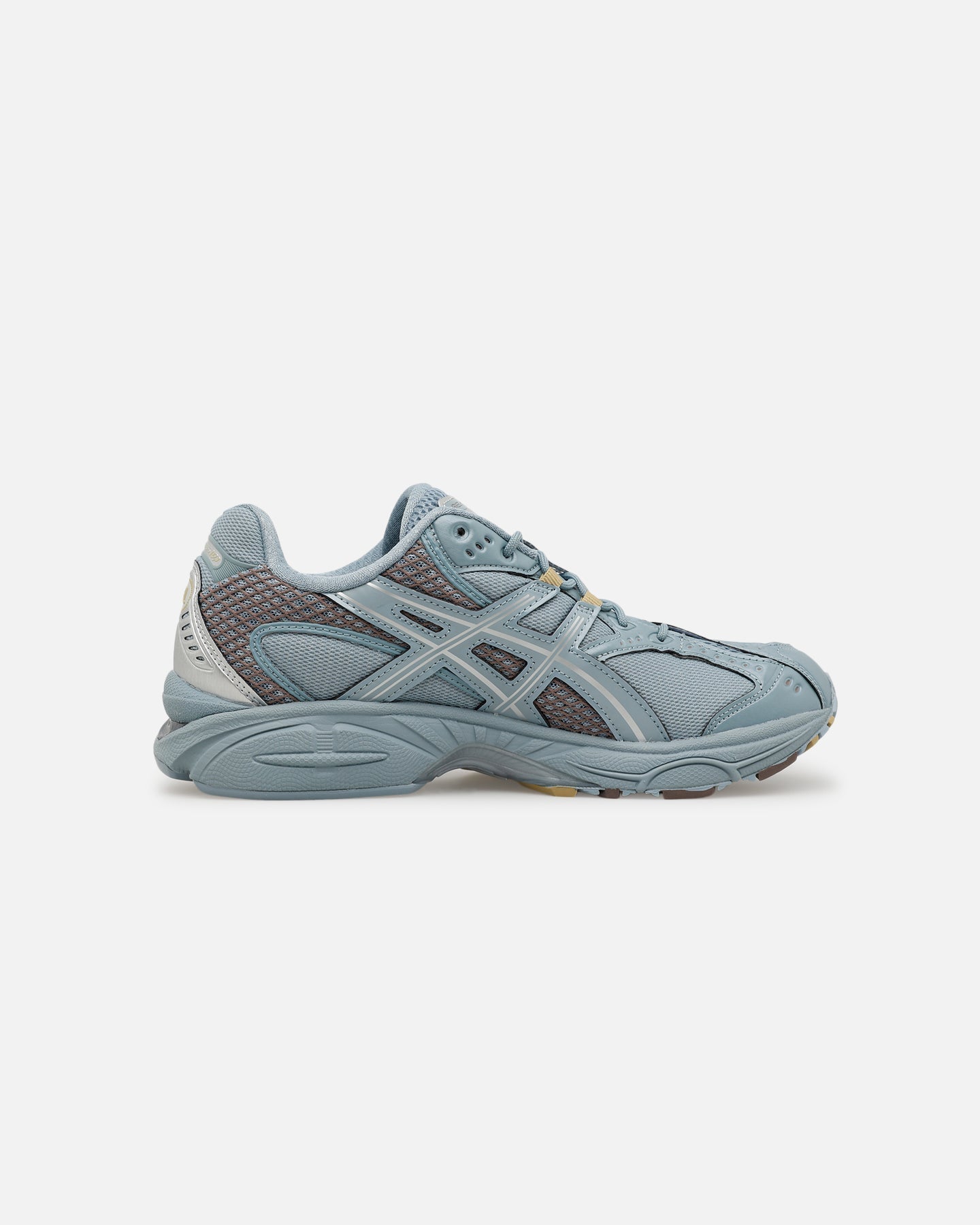 Men's Cushioned Low-Cut Athletic Sneaker