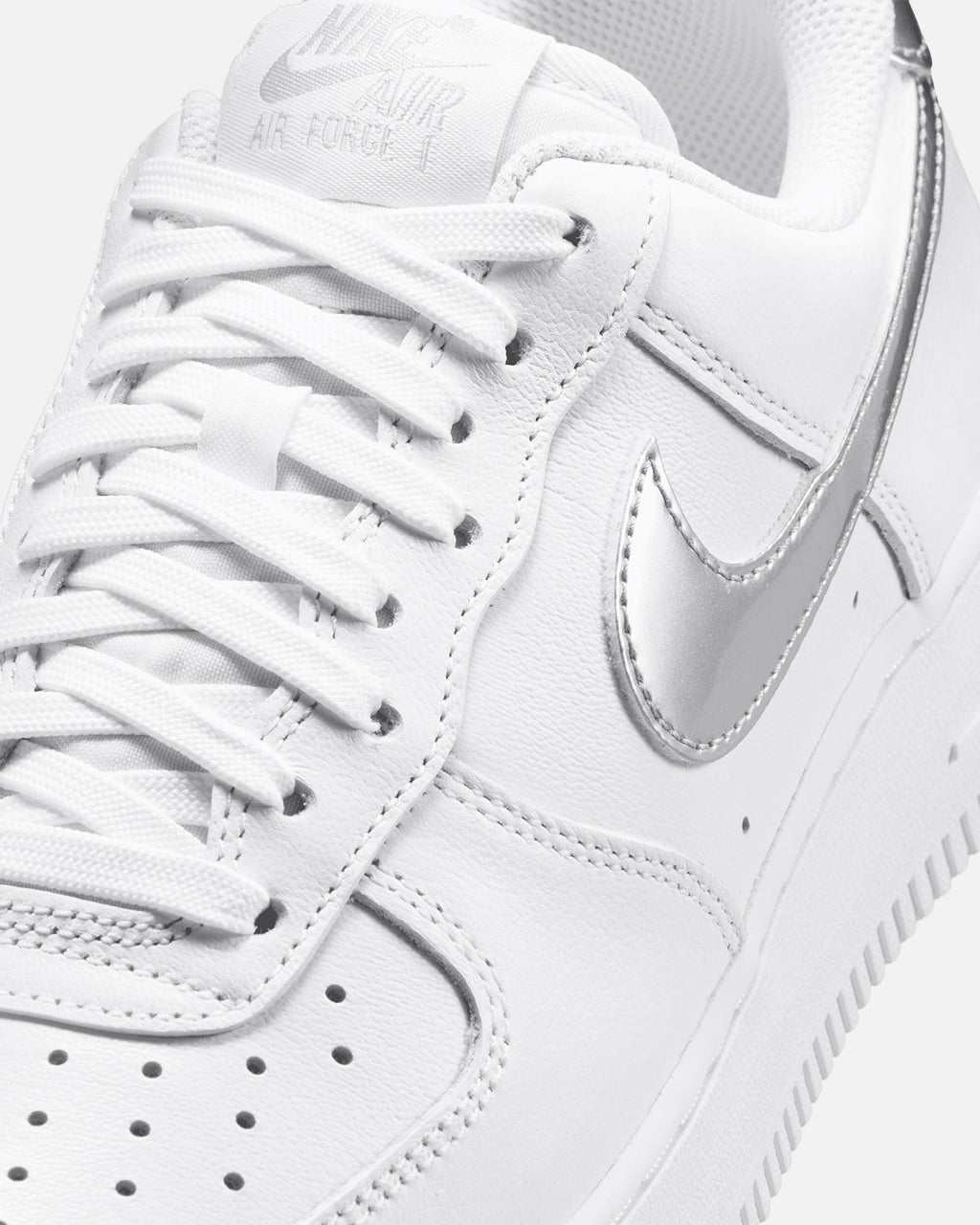 Women's Low-Top Casual Sneakers - White/Metallic