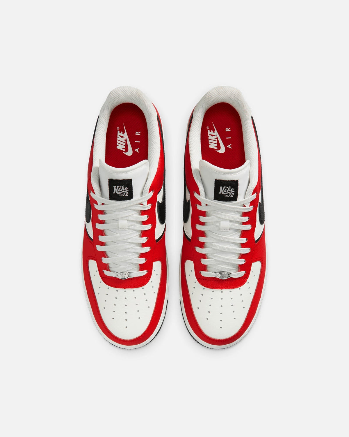 Classic Low-Top Lifestyle Shoes - University Red
