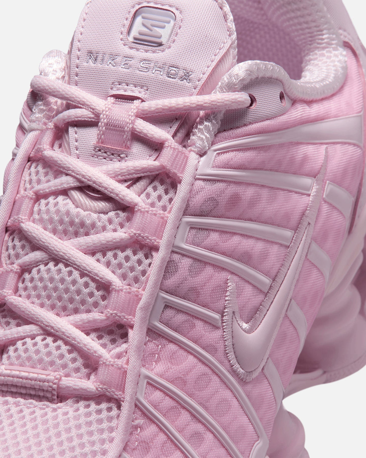 Women's Responsive Cushioning Sports Shoes - Pink