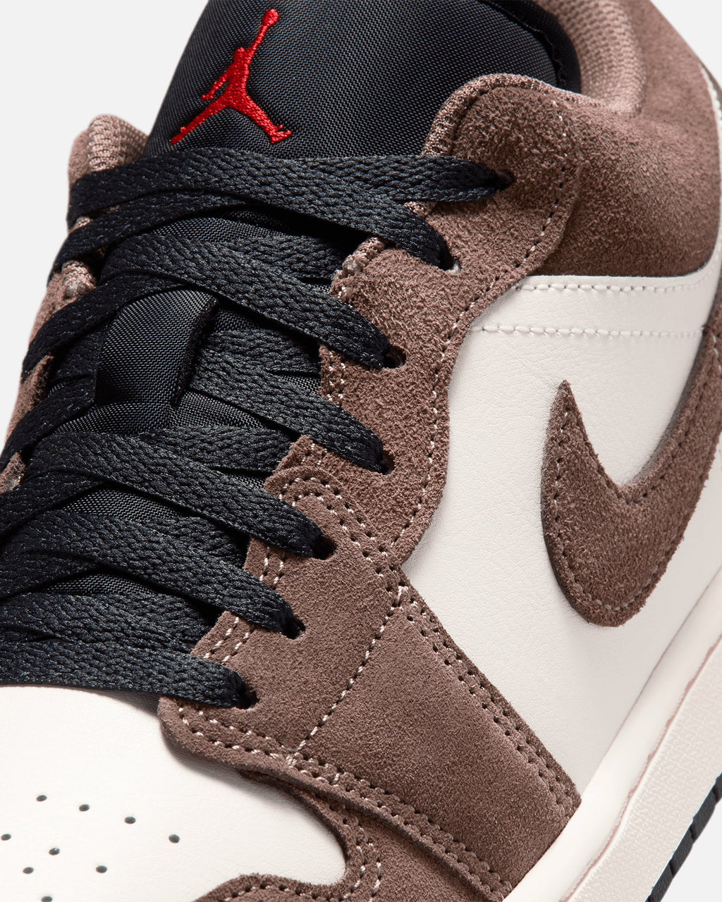 Casual Leather Low-Cut Sneakers - Palomino/Sail