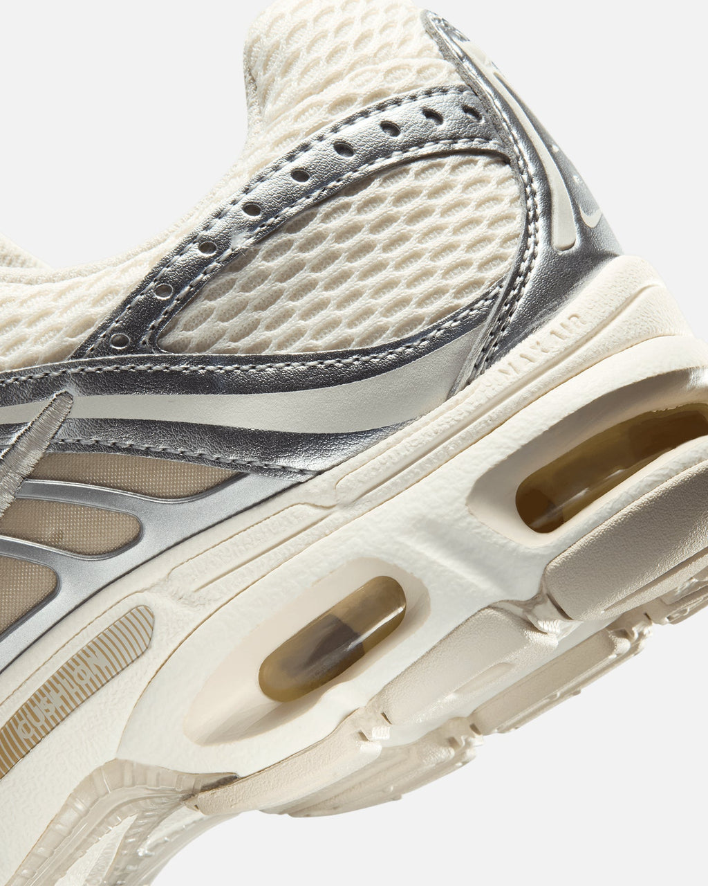 Women's Low-Cut Casual Athletic Shoes - Pale Ivory