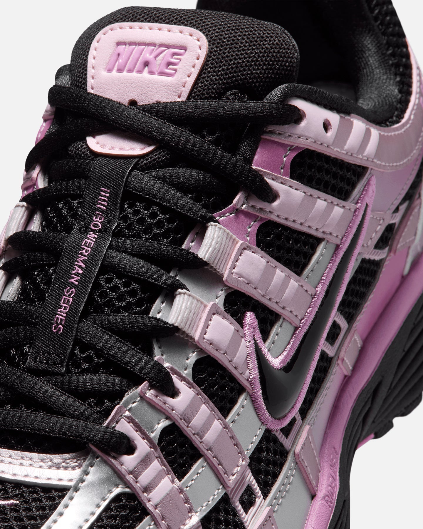 Women's Retro Style Athletic Shoes - Black