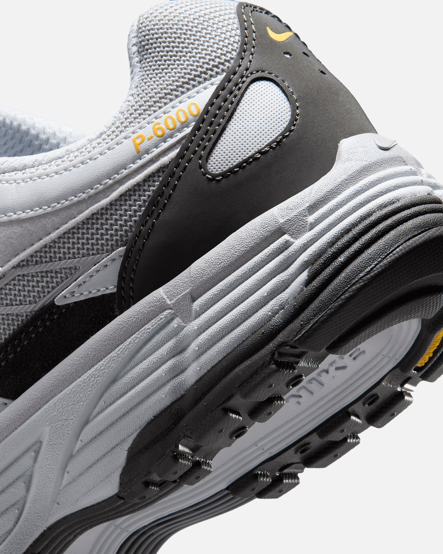 Men's Grey Low-Cut Athletic Sneakers
